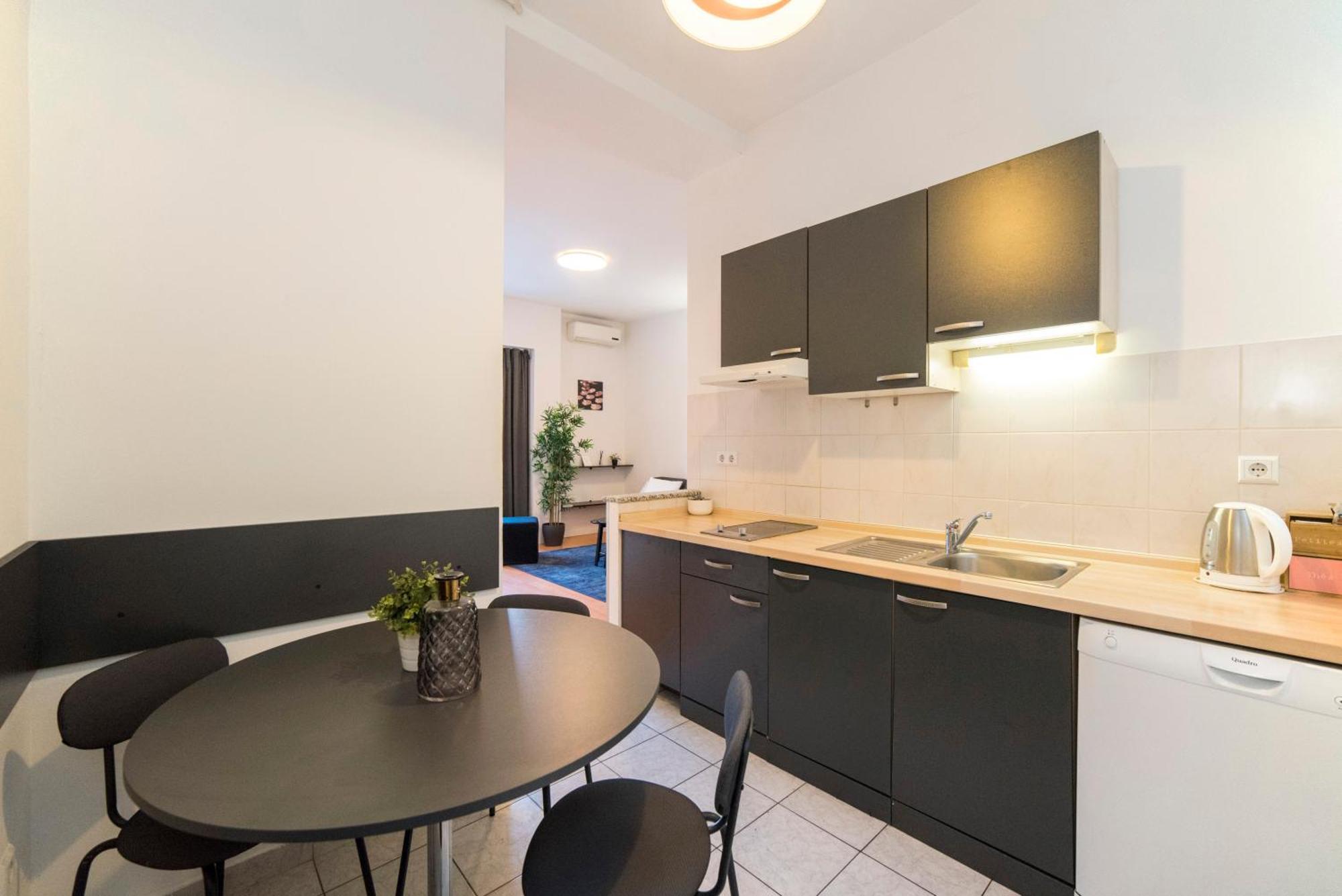Barbara Apartment Загреб Экстерьер фото